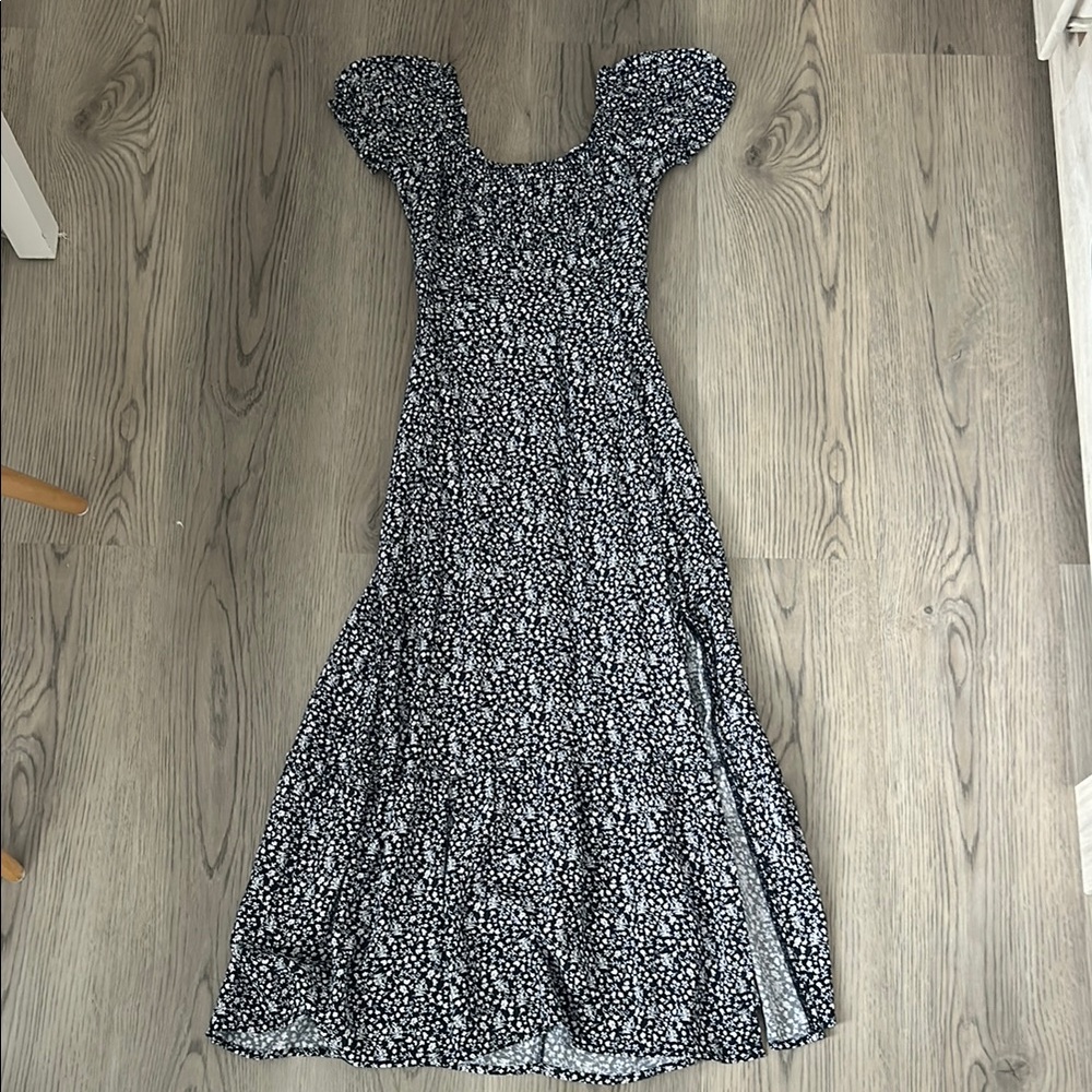 Hollister Floral Navy and White Square Neck Midi Dress Size XXS Short